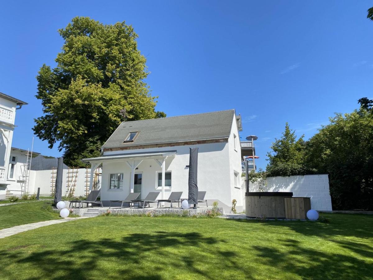 Villa Jenny - Ferienappartement 1 Mit Meerblick Sassnitz Dış mekan fotoğraf